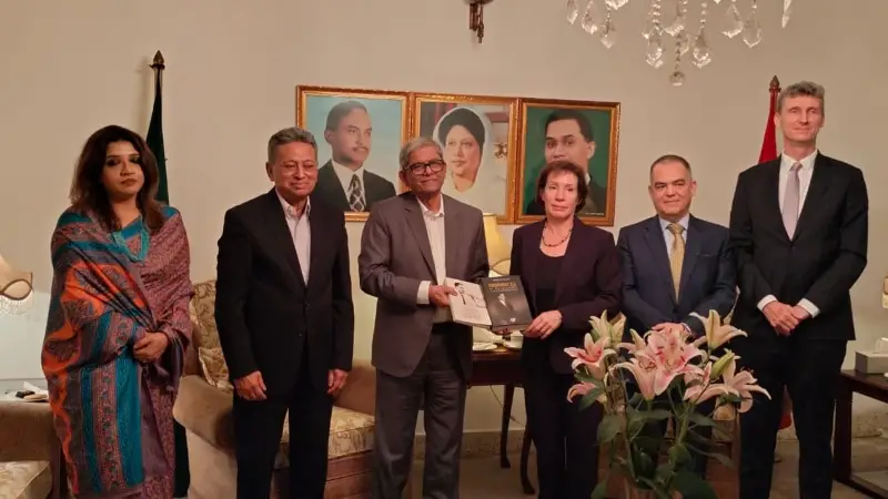 বিএনপি মহাসচিব মির্জা ফখরুলের সঙ্গে মার্কিন রাষ্ট্রদূতের বৈঠক 1 14 2506220548