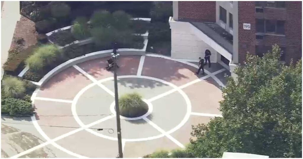 tbn24 20250721223313 6368 garbage chute