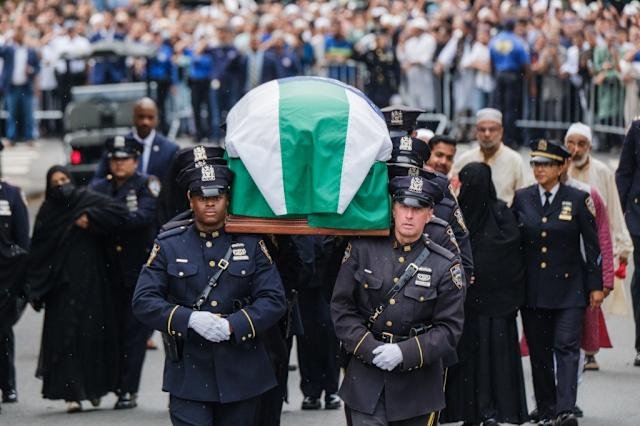 দিদারুলের জানাজায় কাঁদলেন NYPD কমিশনার জেসিকা টিশ! 1 31c867b06ed062e78c37859ecfebc95f