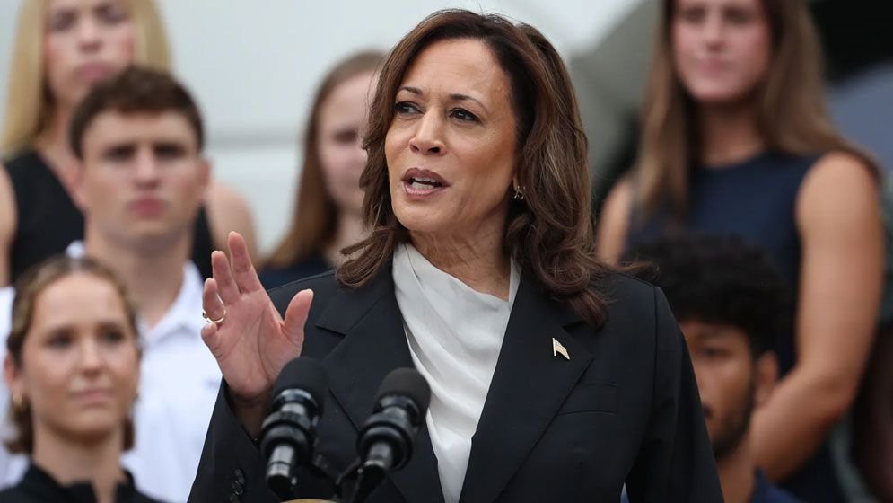 কমলা হ্যারিসের ইঙ্গিত: ২০২৮ সালের প্রেসিডেন্ট নির্বাচনে লড়াই করতে পারেন 1 kamala pic 6729f40dee0f5 68fd0028d37fe