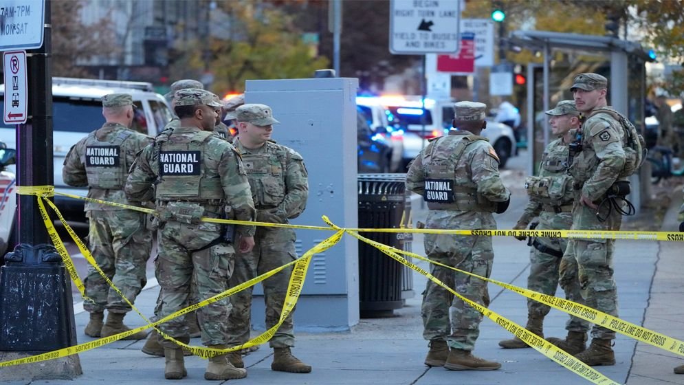 হোয়াইট হাউসের কাছে গুলি: ২ ন্যাশনাল গার্ড সদস্য গুরুতর জখম 1 national guard 6927bcdb5d1f3