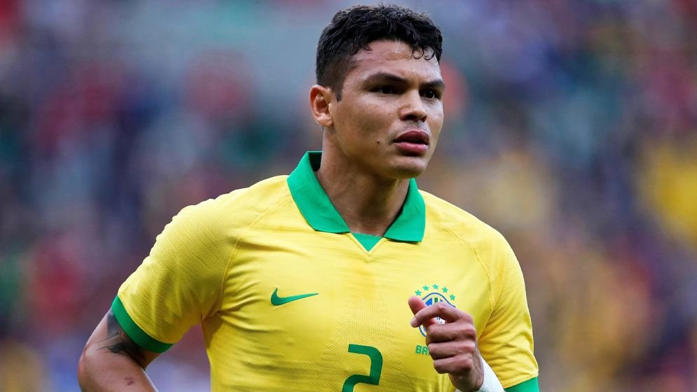 ৪১ বছরে আবার ইউরোপ ফিরলেন তরফের সেরা ব্রাজিলিয়ান ডিফেন্ডার থিয়াগো সিলভা! 1 silva 69480b143dddd